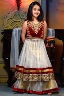 Picture of Gold & beige color dual fabric saree