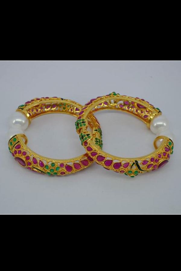 Picture of Wonderful pink & green colored bangles