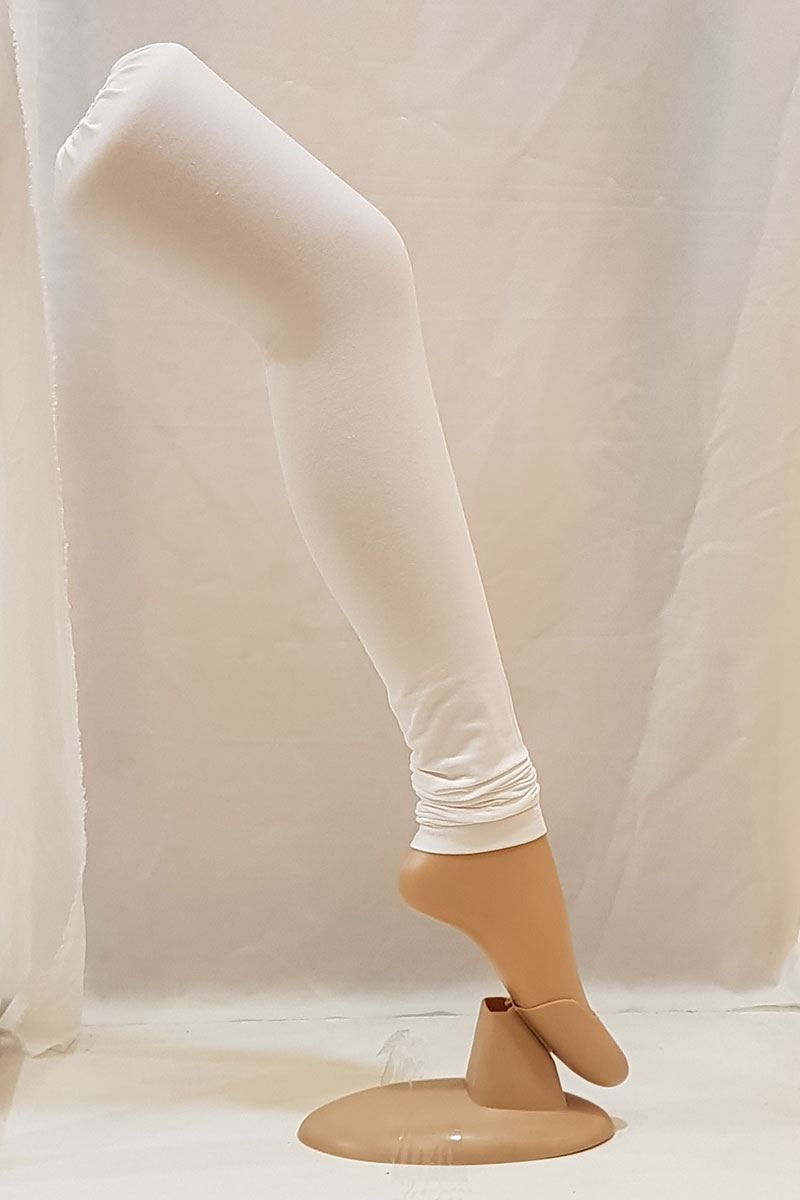 Lavishing white color cotton leggings