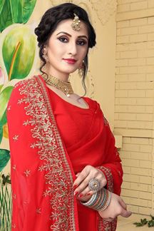 Picture of Relishing red designer saree with zari