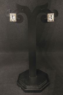 Picture of Striking American diamond earrings