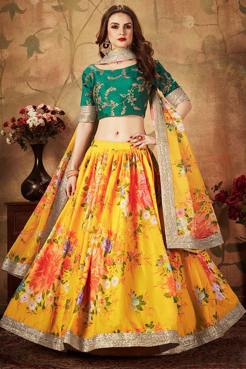 Amazon.com: Yellow Green,Cocktail Party Wear Indian Women Wear Soft Silk Lehenga  Choli Bollywood Designer Chaniya Choli 1364 : Clothing, Shoes & Jewelry