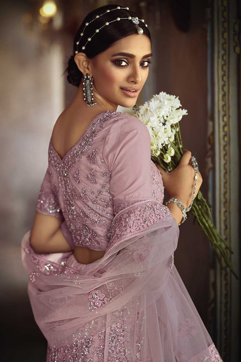 40 Modern Hairstyles For Lehenga: Must Try This Wedding Season