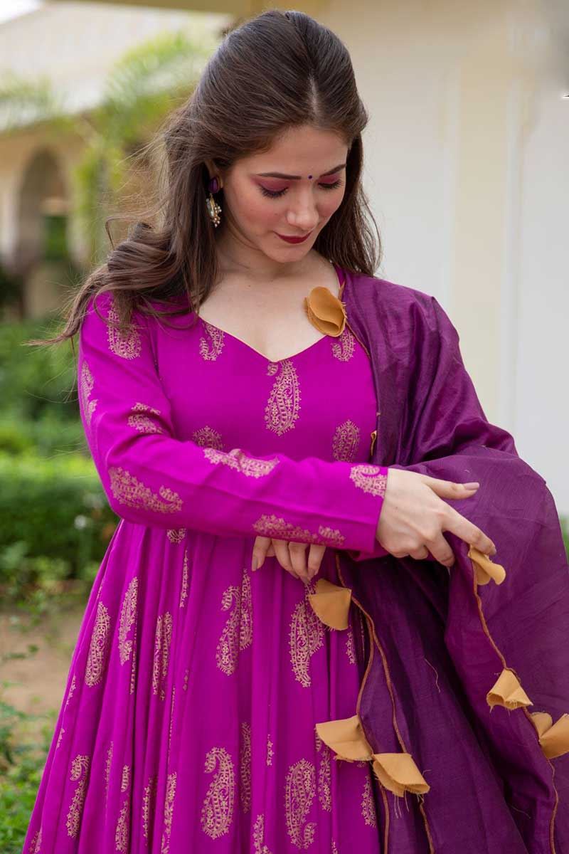 Deep red mirror work kurta and dark purple pants with linen dupatta - set  of three by Siddhi Creation | The Secret Label