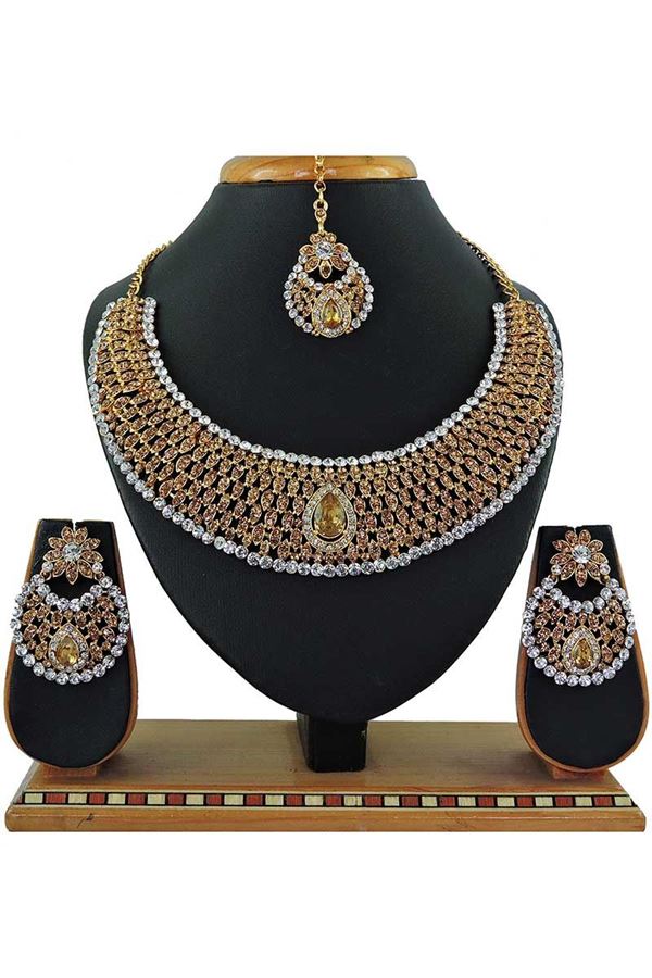 Picture of Golden Colored Imitation Jewellery-Necklace Set