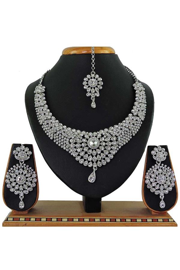 Picture of Artificial White Stone Necklace Set