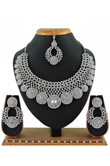 Picture of Artificial White Stone Necklace Set