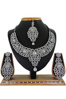 Picture of Artificial White Stone Necklace Set