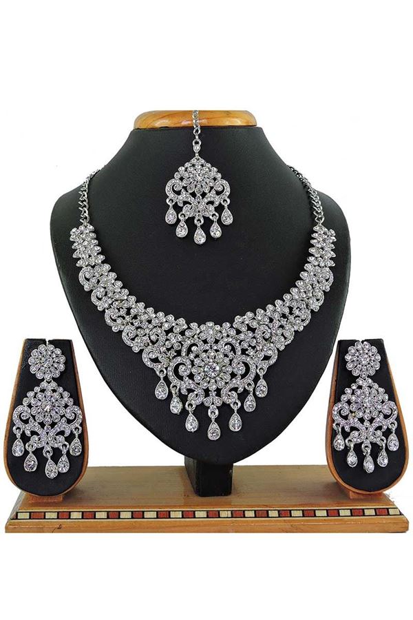 Picture of Artificial White Stone Necklace Set