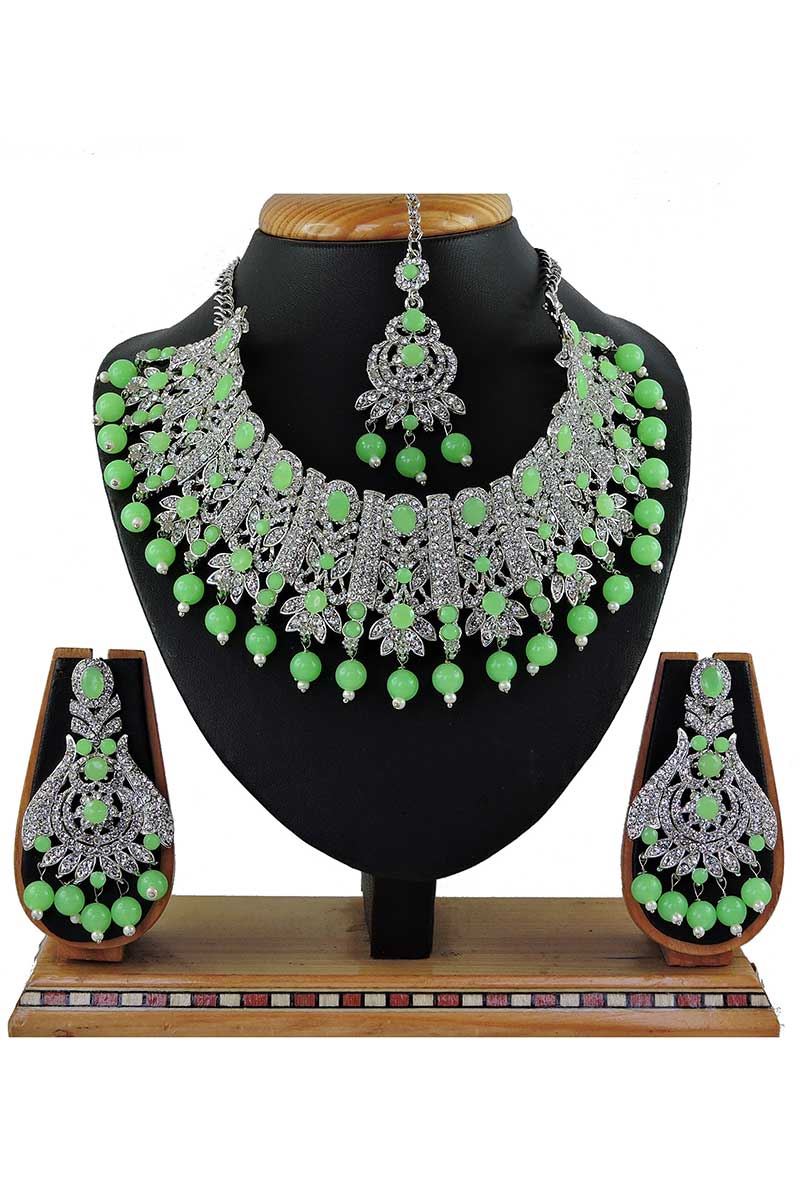 Flamboyant Light Green Colored Stone Imitation Necklace Set