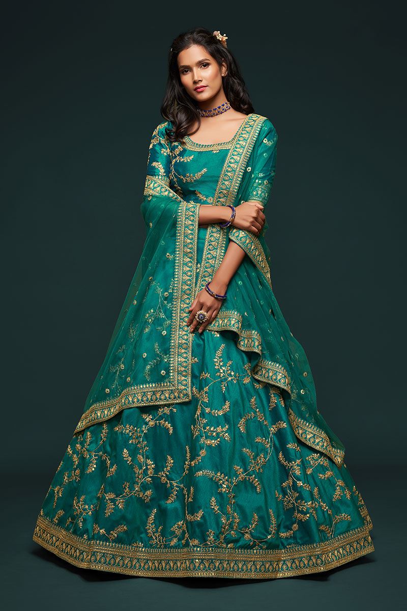 Traditional Bridal Lehenga Choli Pakistani Dress Online – Nameera by Farooq