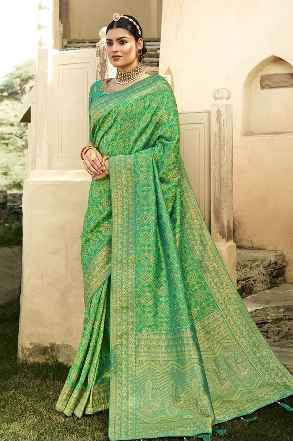 Picture of Alluring Green Colored Designer Saree