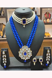 Picture of Aesthetic Blue Colored Imitation Jewellery Necklace Set