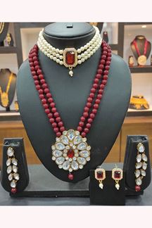 Picture of Exquisite Maroon Colored Imitation Jewellery Necklace Set