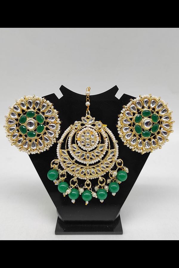 Picture of Enticing Green Colored Party wear Imitation Jewellery