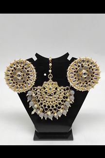 Picture of Exuberant Grey Colored Party wear Imitation Jewellery