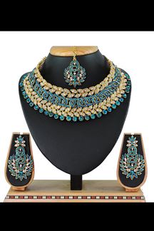 Picture of Heavenly Rama Colored Premium Choker with a pair of Earring