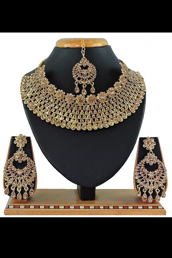 Picture of Astounding Gold Colored Imitation Jewellery-Necklace Set