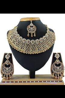 Picture of Irresistible Gold Colored Imitation Jewellery-Necklace Set