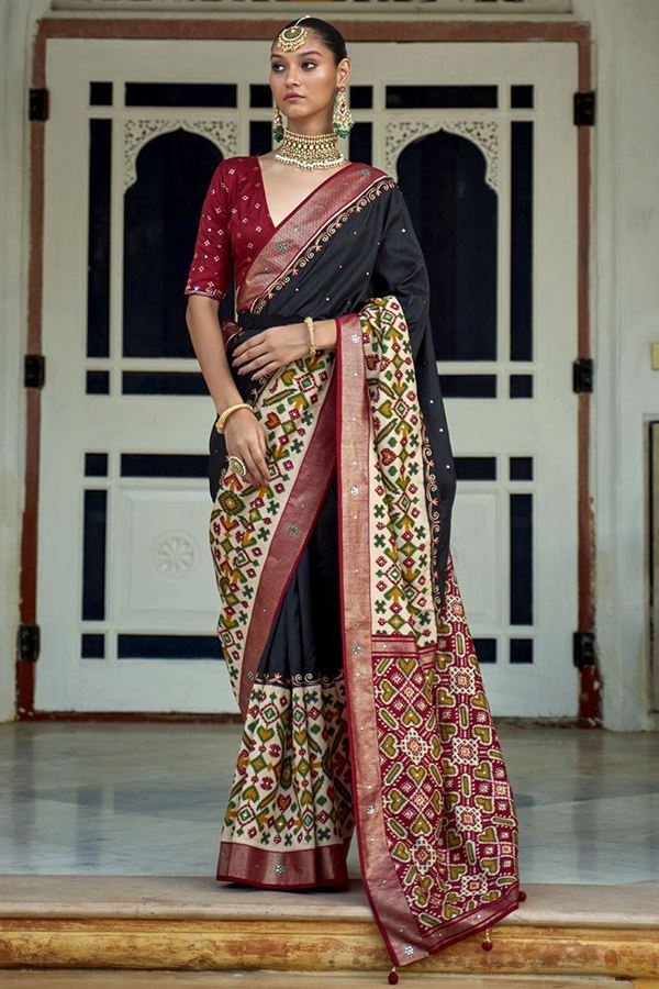 Picture of Impressive Black and Maroon Colored Designer Saree