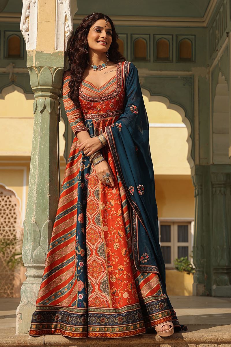 MAFIYA GOWN AND DUPATTA SET