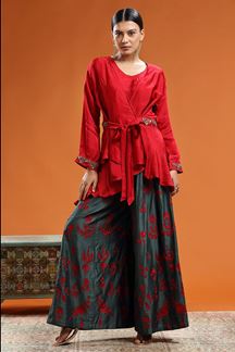 Picture of Mesmerizing Red and Dark Green Colored Designer Suit
