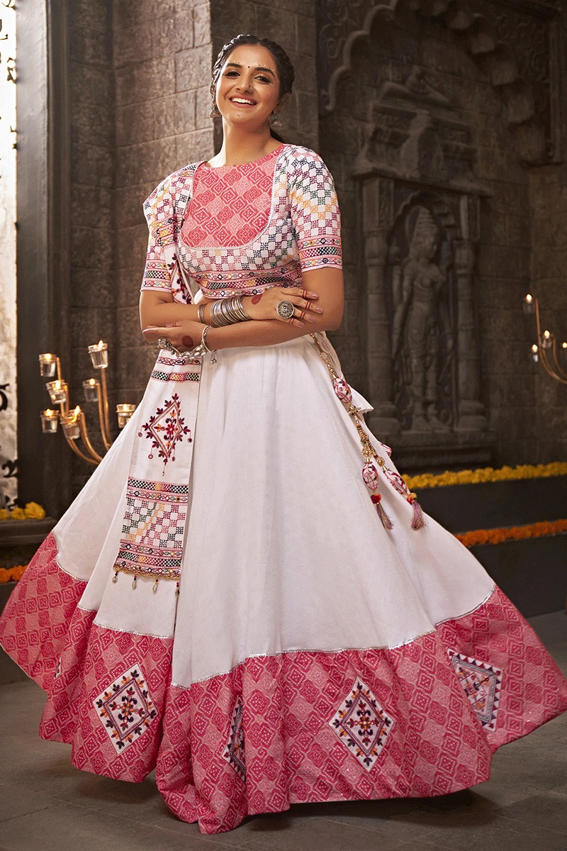 Lowest Price | White Designer Lehenga Choli, White Designer Lehengas and  White Ghagra Chaniya Cholis Online Shopping