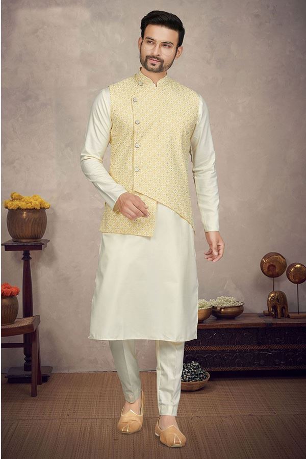 Picture of Awesome Cream Colored Designer Kurta Pajama Set