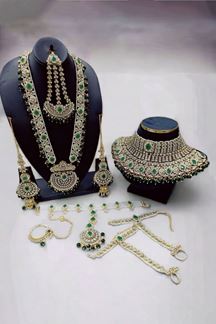 Picture of Amazing Dark Green Colored Designer Necklace Set