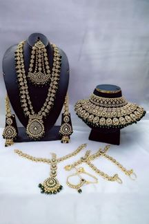 Picture of Glorious Dark Green Colored Designer Necklace Set