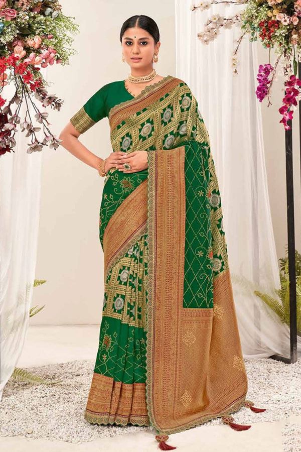 Picture of Lovely Green Colored Designer Saree