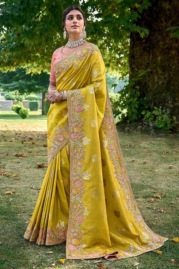 Picture of Outstanding Yellow Banarsi Silk Saree for Wedding 