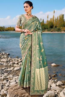 Picture of Delightful Pure Banarasi Silk Designer Saree for Wedding, Engagement and Reception