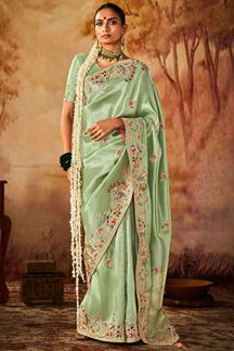 Picture of Fascinating Pure Banarasi Kanjivaram Silk Designer Saree for Wedding, Engagement, and Reception