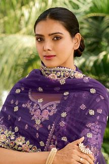 Picture of Flawless Banarasi Silk Designer Bridal Lehenga Choli for Wedding 