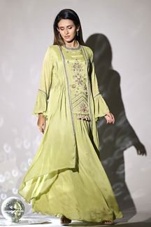 Picture of Awesome Designer Indo-Western Outfit for Party and Mehendi