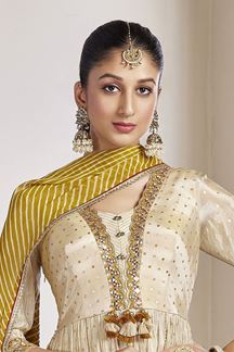 Picture of Striking Cream Georgette Designer Straight Cut Suit for a Party