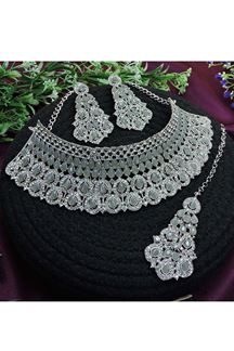 Picture of Ethnic Grey Designer Necklace Set for Party and Sangeet