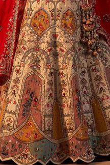 Picture of Attractive White Designer Bridal Lehenga Choli for Wedding and Reception