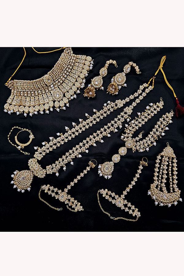 Picture of Artistic White Designer Wedding Necklace Set for Wedding and Reception