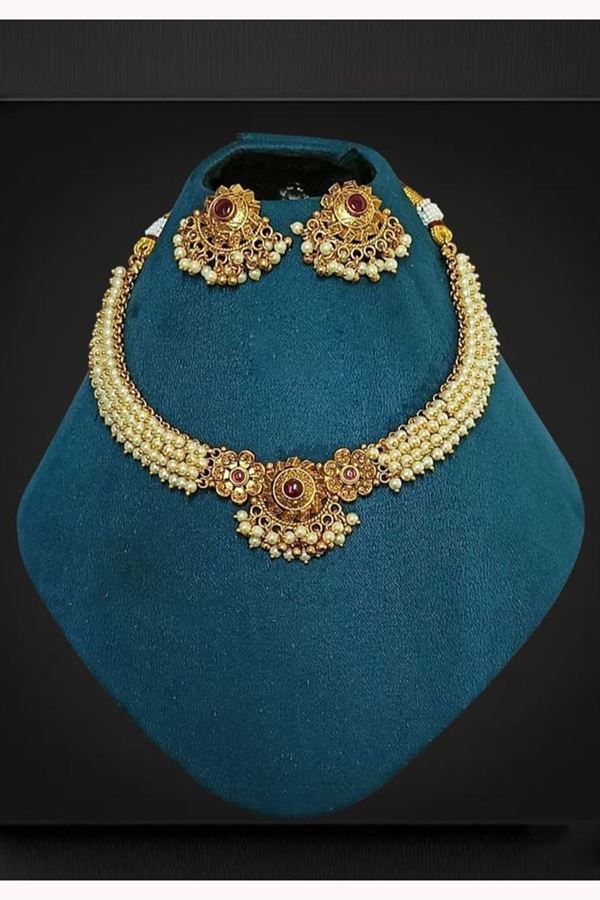 Picture of  Delightful Off-White Designer Necklace Set for Wedding, Reception, and Festivals