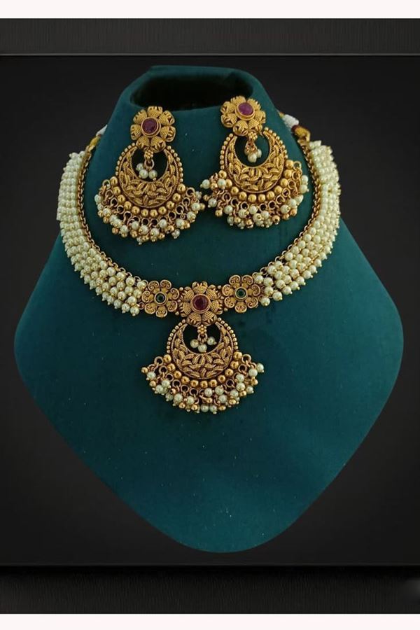 Picture of  Magnificent Off-White Designer Necklace Set for Wedding, Reception, and Festivals
