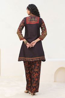 Picture of  Smashing Black Designer Kurtis for Hangouts, Sangeet, and Parties