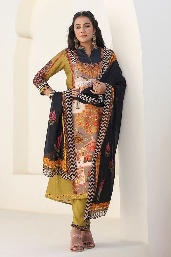Picture of  Flawless Green Designer Straight Cut Suit for Mehendi, Festivals, Sangeet, and Parties