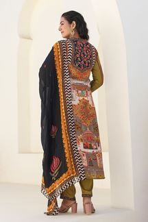 Picture of  Flawless Green Designer Straight Cut Suit for Mehendi, Festivals, Sangeet, and Parties