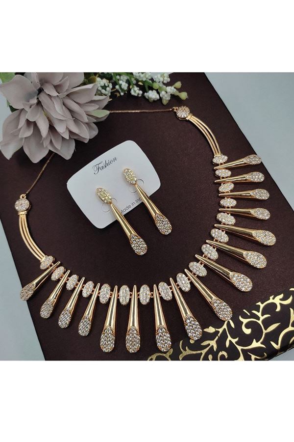 Picture of  Fascinating Silver Designer Necklace Set for Engagement, Wedding, and Reception