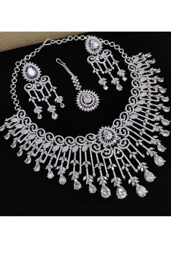 Picture of  Aesthetic White Designer Necklace Set for Engagement, Wedding, and Reception