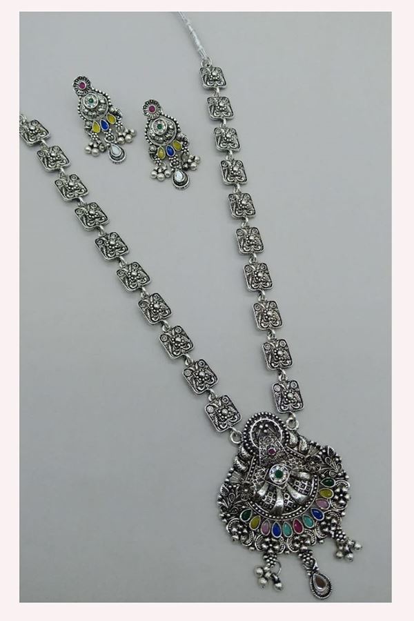 Picture of  Charismatic Silver Designer Necklace Set for Festivals, Sangeet, and Parties