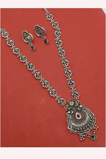 Picture of  Spectacular Silver Designer Necklace Set for Festivals, Sangeet, and Parties