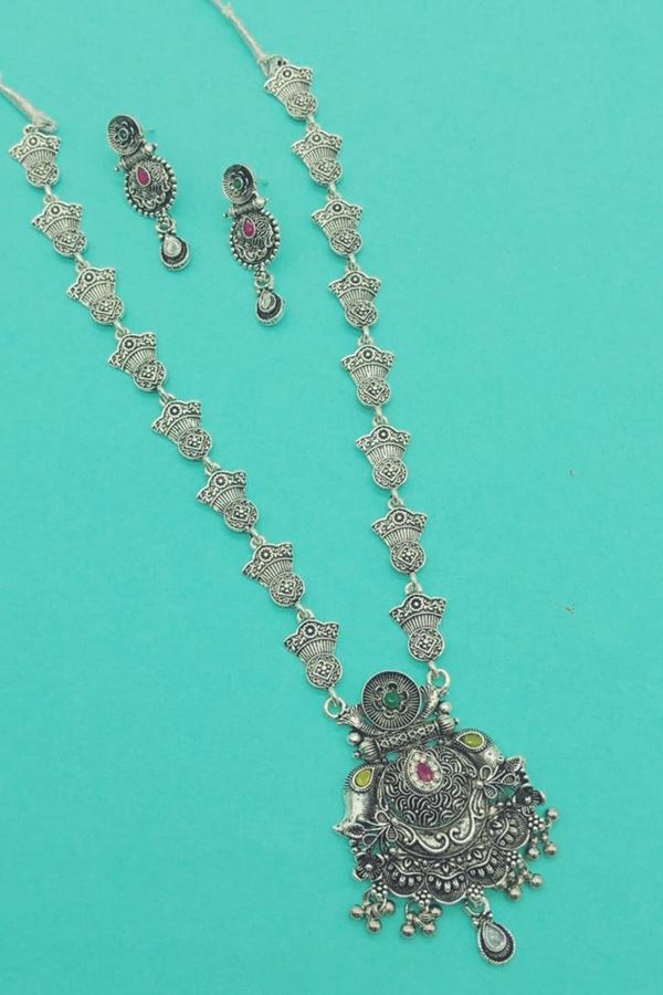 Picture of  Outstanding Silver Designer Necklace Set for Festivals, Sangeet, and Parties